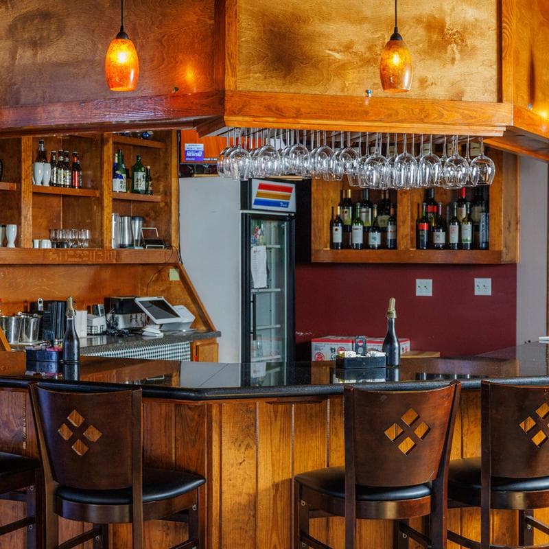 Yanagi sushi bar and drink counter